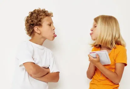 Teaching Children to Resolve Conflict in a Healthy Way Teaching Children to Resolve Conflict in a Healthy Way