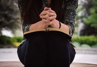 Begin Anew: Williamson Guides Life Transformation